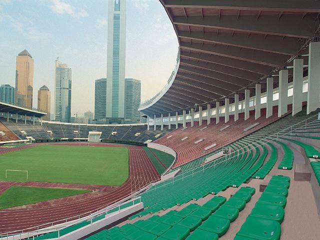 廣州體育場可以容納多少人,在哪個區(qū),是露天的嗎