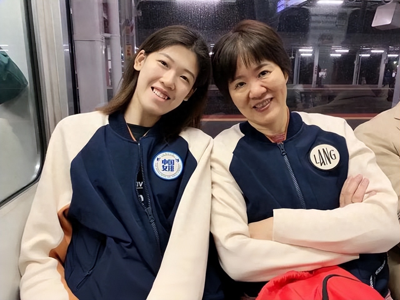 李盈瑩女排個(gè)人資料及簡(jiǎn)歷
