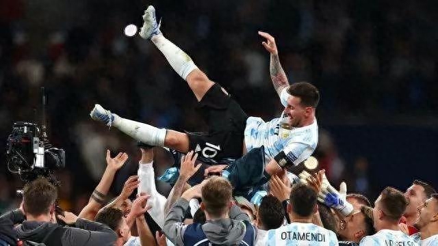  梅西多少號球衣2022世界杯,梅西個人簡介