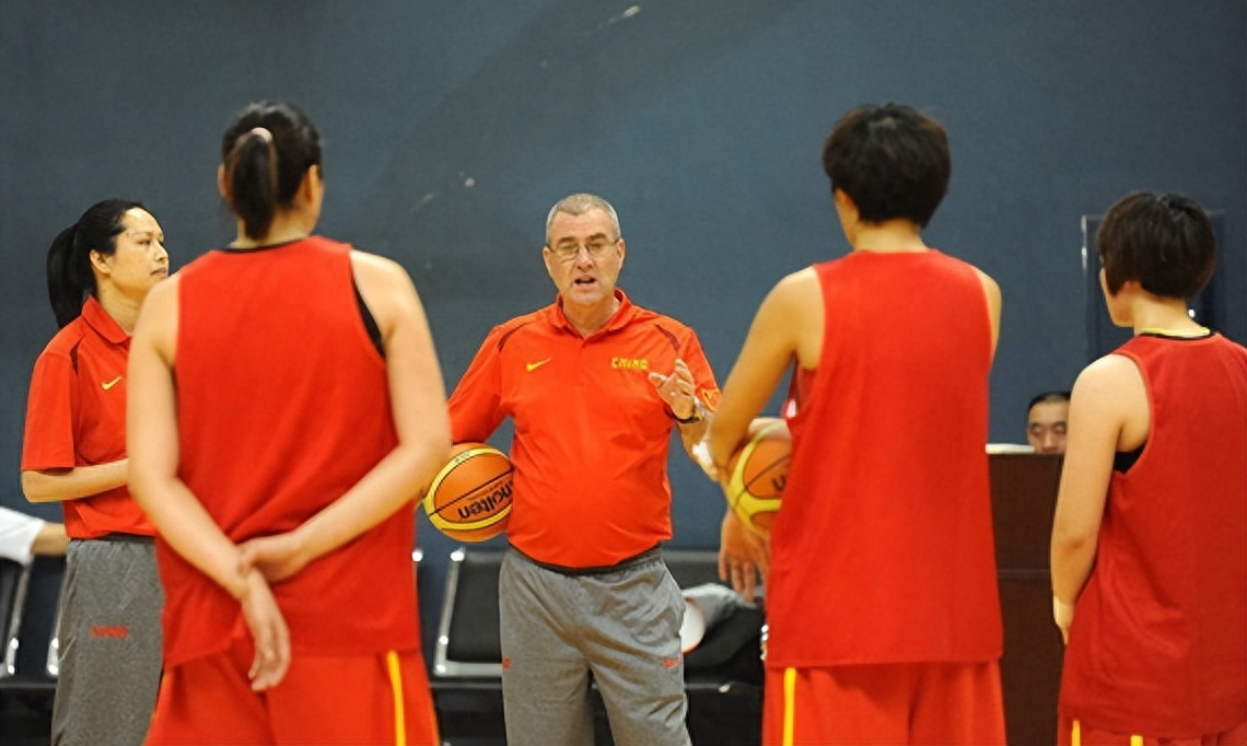 女籃李夢年薪多少錢,女籃李夢個人簡介