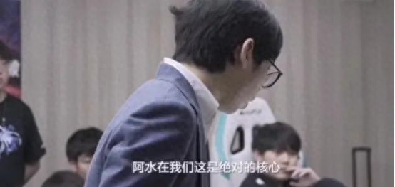 戰(zhàn)馬教練現(xiàn)在在哪個(gè)戰(zhàn)隊(duì),去哪了,戰(zhàn)馬教練資料