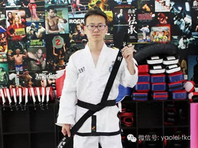跆拳道腰帶怎么系步驟視頻慢動(dòng)作圖解