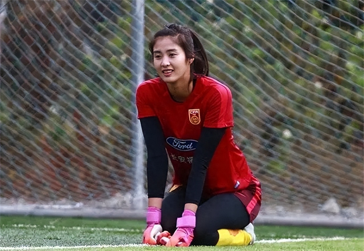 女足守門員趙麗娜個人簡介