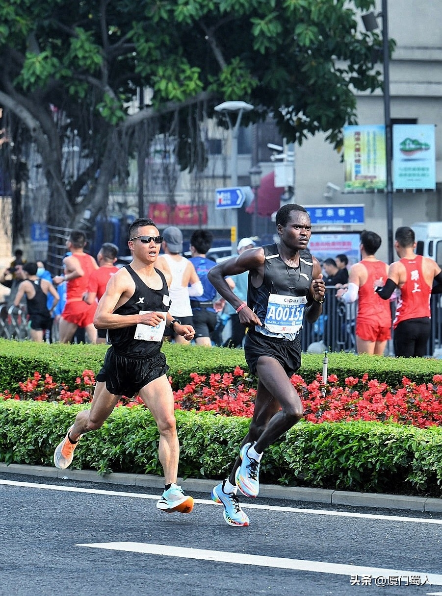  廈門(mén)馬拉松比賽時(shí)間成績(jī),廈門(mén)馬拉松比賽獎(jiǎng)金多少錢